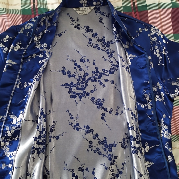 NWOT Chinese Asian Satin Blue Traditional Top Qipao Cheongsam - Picture 3 of 9